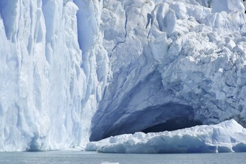 Glacier tongue, Glaciar Perito Moreno Glacier, Abort edge, Los Glaciares National Park, Andes, El...