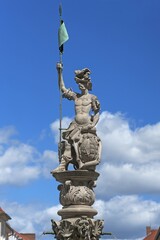 Fototapeta premium Georgsbrunnen, 1590, electoral Saxon coat of arms, Obermarkt, Görlitz, Upper Lusatia, Saxony, Germany, Europe