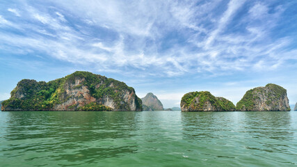 Naklejka premium Small rocky islets at the Phang Nga Bay in Thailand