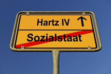 Obraz premium City limit sign, symbolic image in German for the incompatibility of a welfare state and Hartz IV