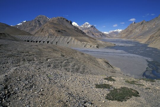 Pare Valley or Paru Chhu Valley near Dutung, near the Tibetan border, Kibber-Karzok-Trail, Himachal Pradesh, Indian Himalayas, North India, India, Asia