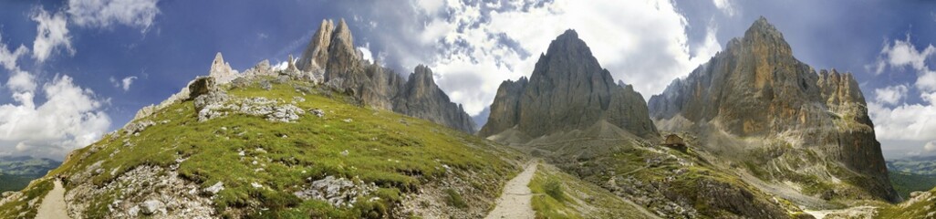 360° panoramic view of the Langkofel and Plattkofel massif near the Langkofelhuette hut, Val Gardena, province of Bolzano-Bozen, Italy, Europe