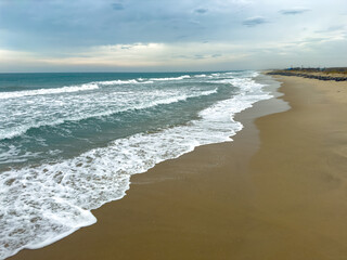 Dhanushkodi Beach, located near Arichal Munai, is known for its pristine sands and clear waters. Dhanushkodi is an abandoned town at the south-eastern tip of Pamban Island of the state of Tamil Nadu