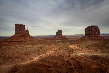 Mesas, West Mitten Butte, East Mitten Butte, Merrick Butte, Scenic Drive, Monument Valley Navajo Tribal Park, Navajo Nation, Arizona, Utah, USA, North America