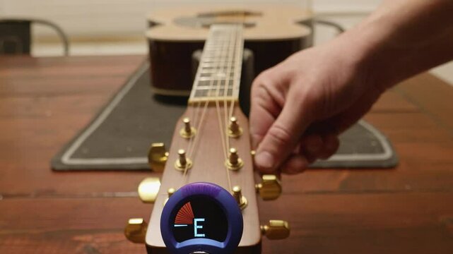 Tuning all Strings on acoustic Guitar