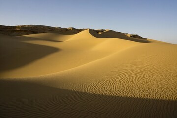 Dunes, Gard de Daktur, near Bahariya Oasis, Egypt, Africa