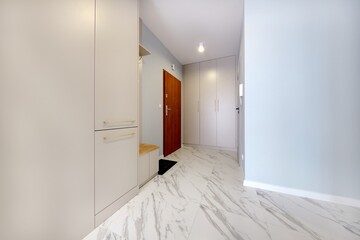 Przedpokój w nowym mieszkaniu