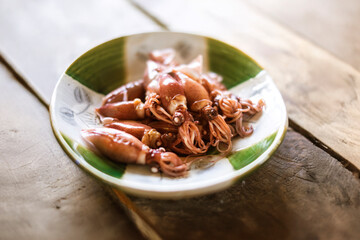 茹でたホタルイカ