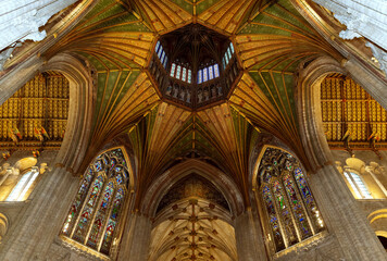 Obraz premium Symmetry in Ely Cathedral Octagonal Tower ceiling.