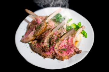 ラム肉の料理_ラムチョップ