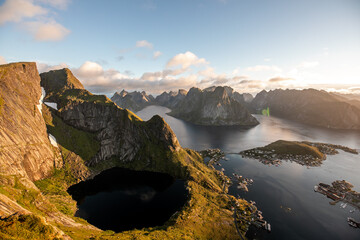 aussicht vom reinebringen an einem sonnigen tag