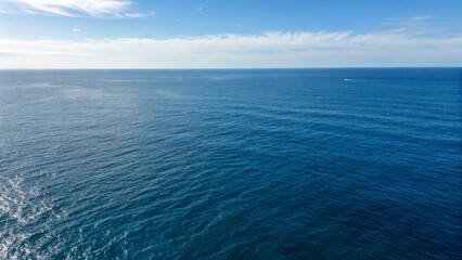 Obraz premium Isolated Ocean, Crystal Clear Sky: Surreal Seascape Stock Photo