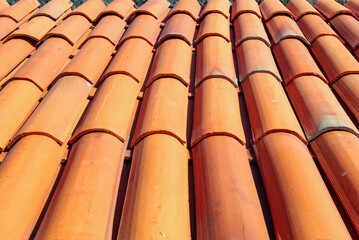 Roof made with colonial clay tiles