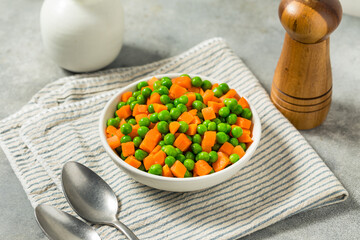 Organic Raw Steamed Frozen Green Peas and Carrots
