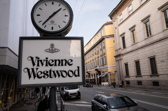 vivienne westwood logo The Orb- Vivienne Westwood's logo, consisting of a cross-topped orb surrounded by a ring,