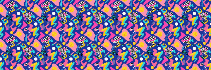 Naklejka premium Seamless pattern with geometric shapes in the style. Multicolored vintage background with triangles, circles and squares for textile, fabric and Sudanese fabric art. 