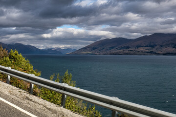 Obraz premium The mountains along both sides of Lake Hawea near Wanaka