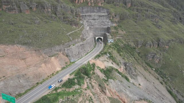 Monta&ntilde;as de Tarija, Bolivia