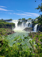cascadas en medio de la selva © David