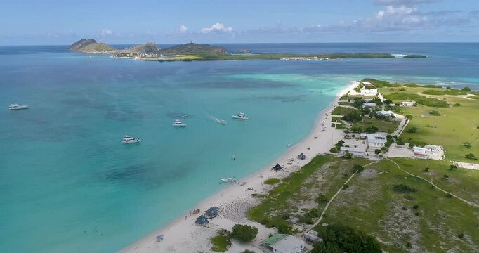Aerial view tropical archipelago from madrisqui a gran roque island, caribean paradise