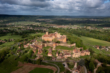 Vue a&eacute;rienne du Ch&acirc;teau de Castelnau-Bretenoux