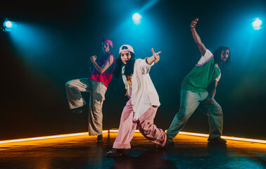 Group of hip hop dancer dancing together.