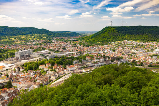 Blick auf Geislingen an der Steige von der Burg Helfenstein