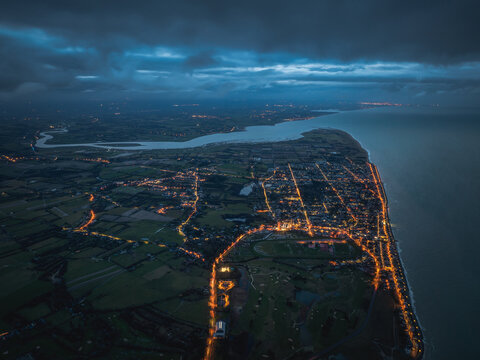 vue a&eacute;rienne de la r&eacute;gion de Coutainville et de la pointe d'Agon 