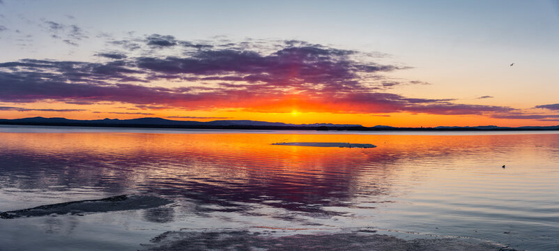 Sonnenuntergang am Silijansee in Schweden im Dalarnas L&auml;n