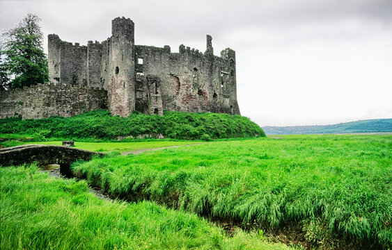 Laugharne Castle on the estuary of the River Taf, near St. Clears, Carmarthenshire, southwest Wales, UK