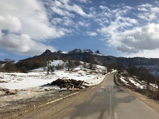Landstrasse im Winter - obrazy, fototapety, plakaty