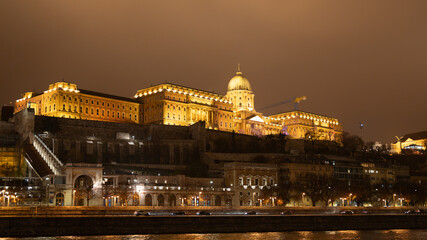 Fototapeta premium buda castle at night