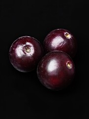 Obraz premium Acai berry isolated on black background
