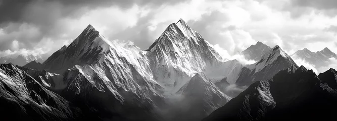 Gordijnen A bold black-and-white mountain range with stark contrasts and dramatic shadows © ABC IMAGE