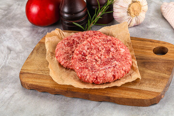 Raw round beef cutlet minced meat