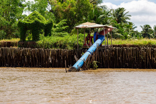 irrigation pump vietnam river