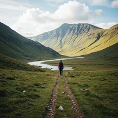 Obraz premium Scenic Mountain Landscape Photograph with Solo Hiker in Nature, Capturing Tranquility and Adventure
