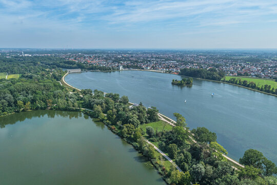 Die Donau-Auen rund das Freizeitgebiet Baggersee bei Ingolstadt aus der Luft