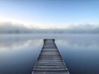 Obraz premium Misty Lake Morning