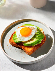 Tostada de aguacate 