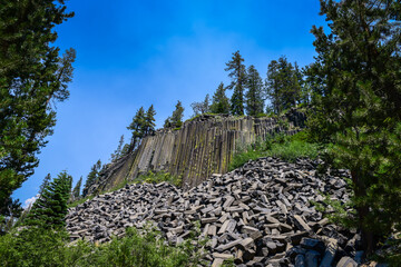 Fototapeta premium Devils Postpile National Monument in Mammoth Lakes, California protects an unusual rock formation of columnar basalt.