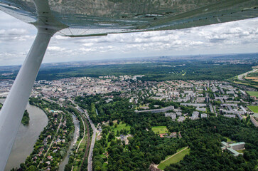 vue aérienne de la ville de Poissy en France