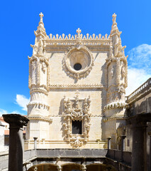 Obraz premium The Convent of Christ (Mosteiro de Cristo) is a former Catholic convent in Tomar, Portugal. The convent and castle complex are UNESCO World Heritage site.