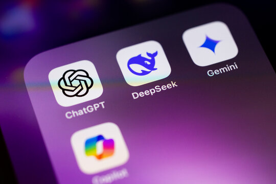 Smartphone screen showing AI icons