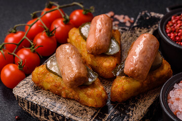 Hash browns with potatoes and onions, salt and spices