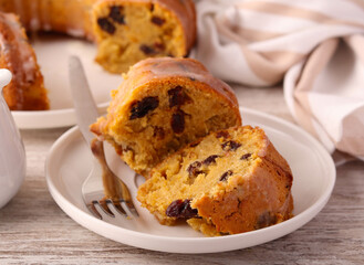 Irish whiskey cake sliced