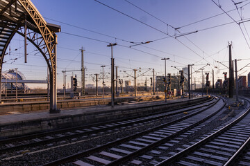 Hauptbahnof in Köln mit Blick auf Hohenzoller Brücke