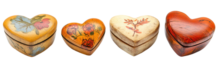 Bunte herzförmige Holzkisten mit Blumenmuster auf transparentem Hintergrund png