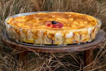 Vintage Apple Pie with Cloves and Cinnamon