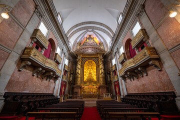 Fototapeta premium Trindade Church - Porto, Portgual